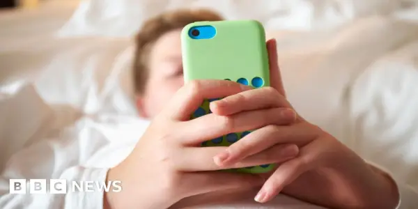Australian Teens Challenge Social Media Ban in High Court