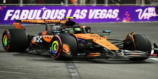 Lando Norris Leads Red Flag-Interrupted Second Practice at Las Vegas Grand Prix