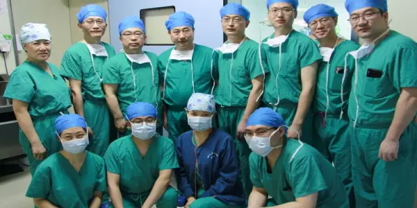 Chinese Doctors Report Successful 171-Day Pig Liver Transplant in 71-Year-Old Patient