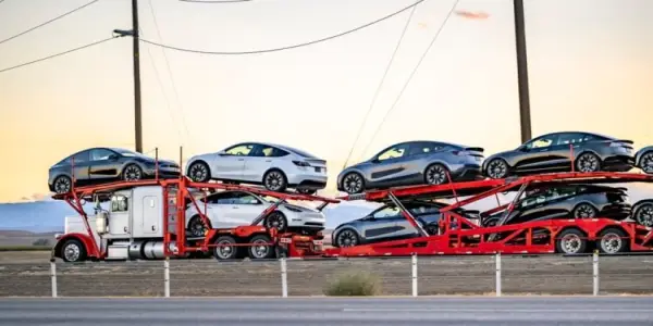 Trump Considers Tariff Relief for U.S. Automakers as Ford and GM Stocks Surge