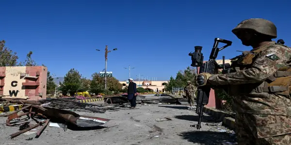 Intensified Clashes Erupt Between Afghan and Pakistani Forces Amid Heightened Tensions