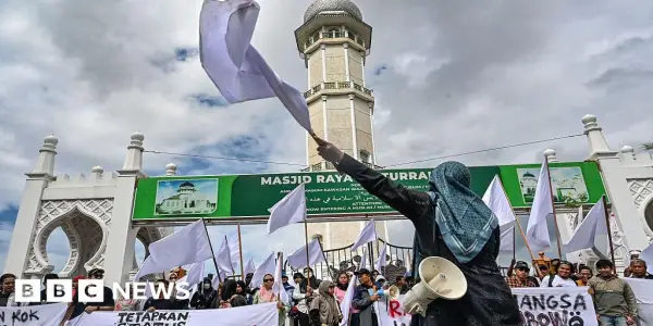 Rising Frustration in Aceh as Flood Relief Efforts Lag