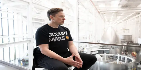 Tech Leaders Embrace Controversial Views on Human Evolution