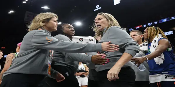 Lynx Face Elimination in Game 4 of WNBA Semifinals Amid Coaching Turmoil