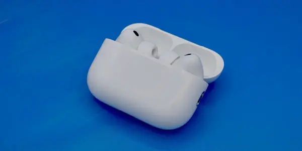A Month with AirPods Pro 3: An Upgrade with Complications