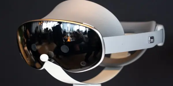 Samsung Launches Galaxy XR Headset: A Compelling Alternative to Apple's Vision Pro