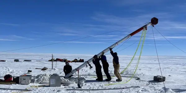 Ancient Ice Sample Reveals 6 Million-Year-Old Air from Antarctica