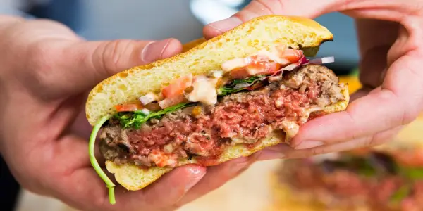Impossible Foods CEO Proposes Hybrid Burger as a Bridge Over the Political Divide