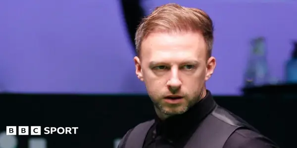 Judd Trump Dominates Mark Williams to Advance in Riyadh Snooker Championship