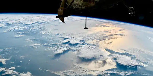 International Space Station Crew Continues Research Amid U.S. Government Shutdown