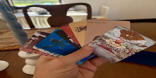 Innovative Album Cards with NFC Tags Enhance Music Discovery for Children