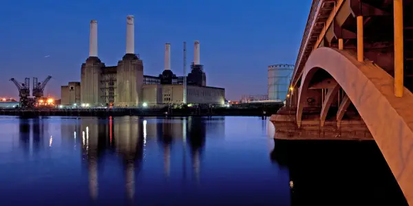 UK Competition Authority Grants Strategic Market Status to Apple and Google