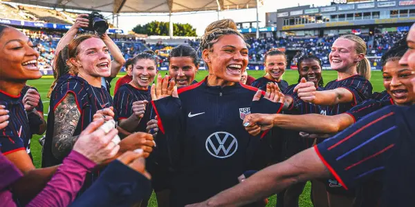 USWNT Dominates Paraguay with 6-0 Victory, Led by Rodman and Sentnor
