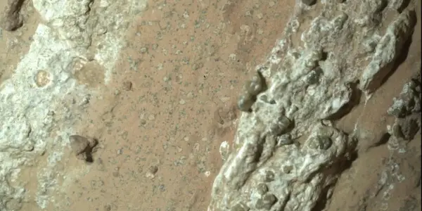 Perseverance Rover Uncovers New Clue in Mars Life Search with Unique Geological Findings