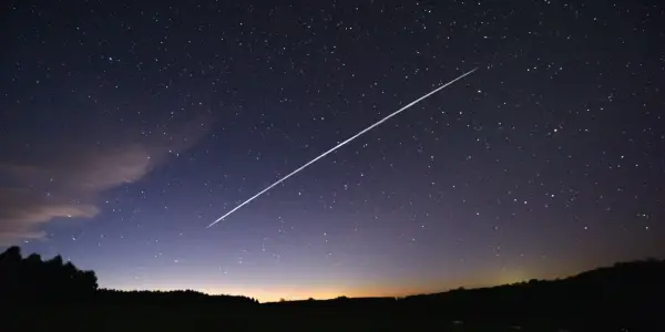 Starlink Satellites Make Headlines as They Fall from Orbit