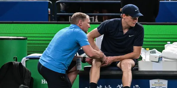 Jannik Sinner Exits Shanghai Masters Due to Injury Amidst Challenging Conditions