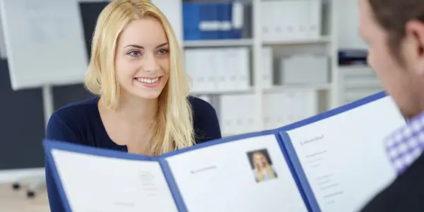 Surge in Popularity for AI-Generated Headshots Among Professionals