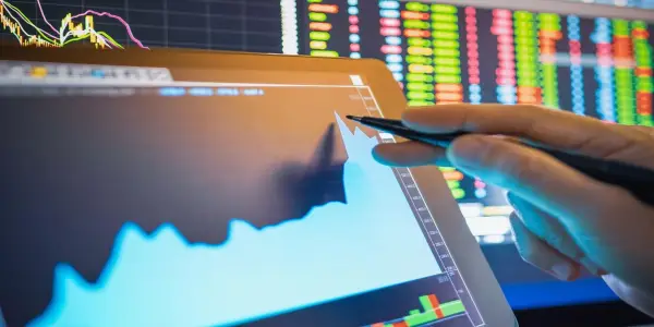 S&P 500 Sees Record Earnings Growth in Q3 2025, Powered by 'Magnificent 7'
