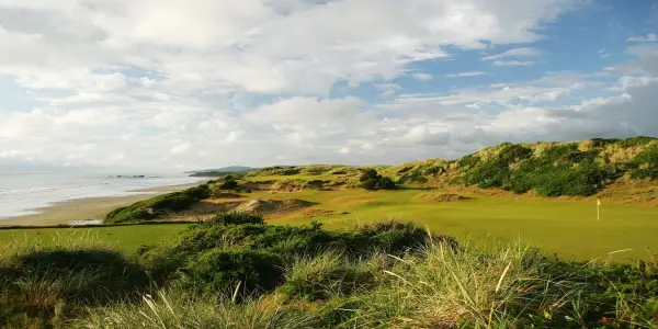 Oregon's Golf Industry Thrives, Contributing $2.4 Billion to Economy