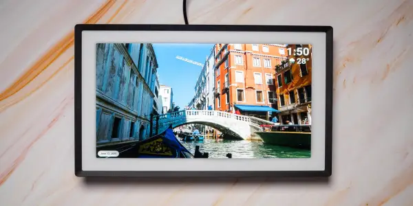 The Pexar Digital Photo Frame: A Top Holiday Gift with Black Friday Discounts