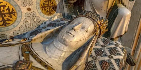 Excavation at 700-Year-Old Monastery Reveals Surprising Discoveries About Queen Elisenda's Tomb