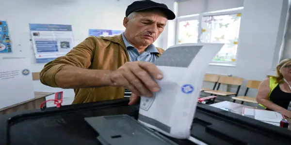 Kosovo Faces Political Stalemate as Voters Seek EU and NATO Progress