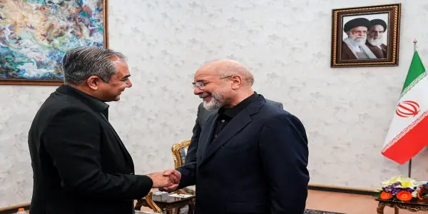 Pakistan's Diplomatic Efforts Strain Amid Rising Iran-US Tensions