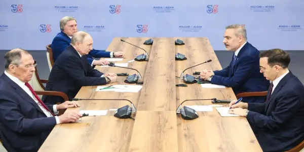 Turkey's Strategic Engagement with Russia Amid Global Tensions
